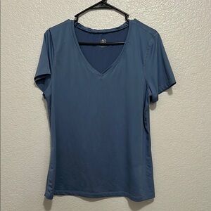 Fitted Blue Athletic Tee with Short Sleeves